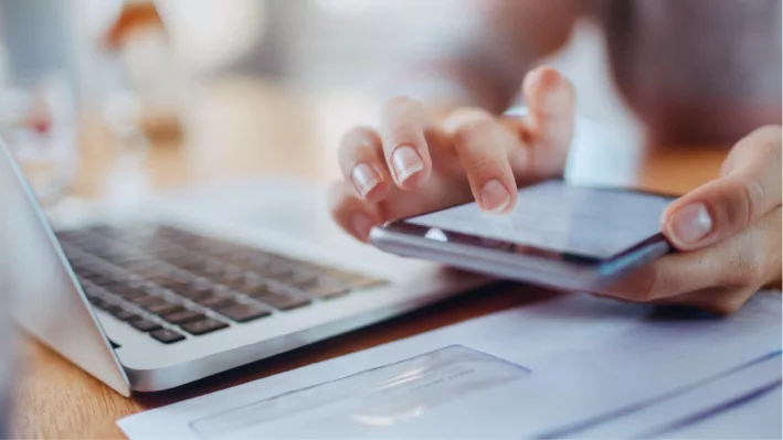 cylance-ai-ia2-03-close-up-phone